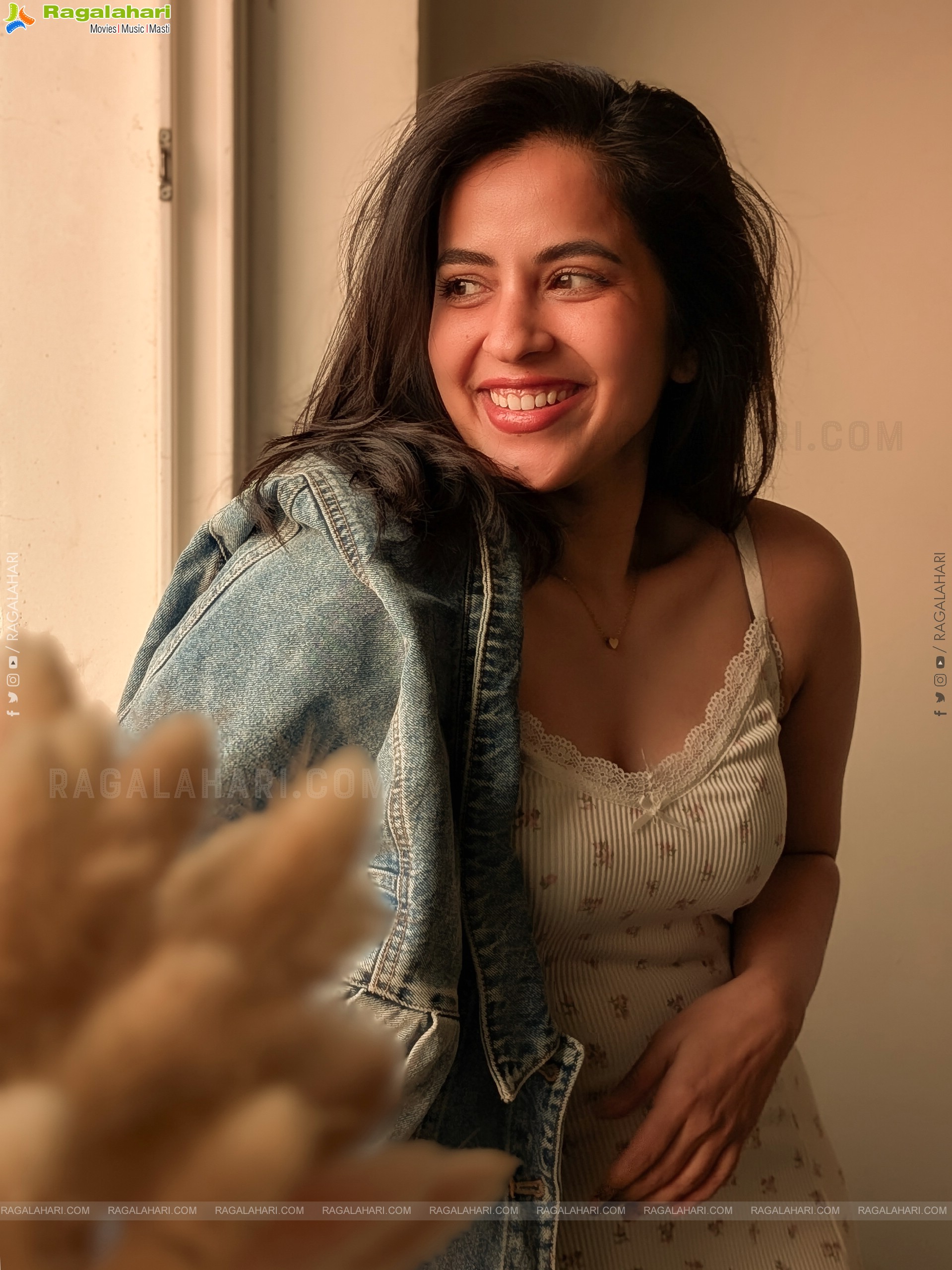 Komalee Prasad Latest Photoshoot Stills, HD Gallery