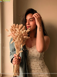 Komalee Prasad Latest Photoshoot Stills, HD Gallery