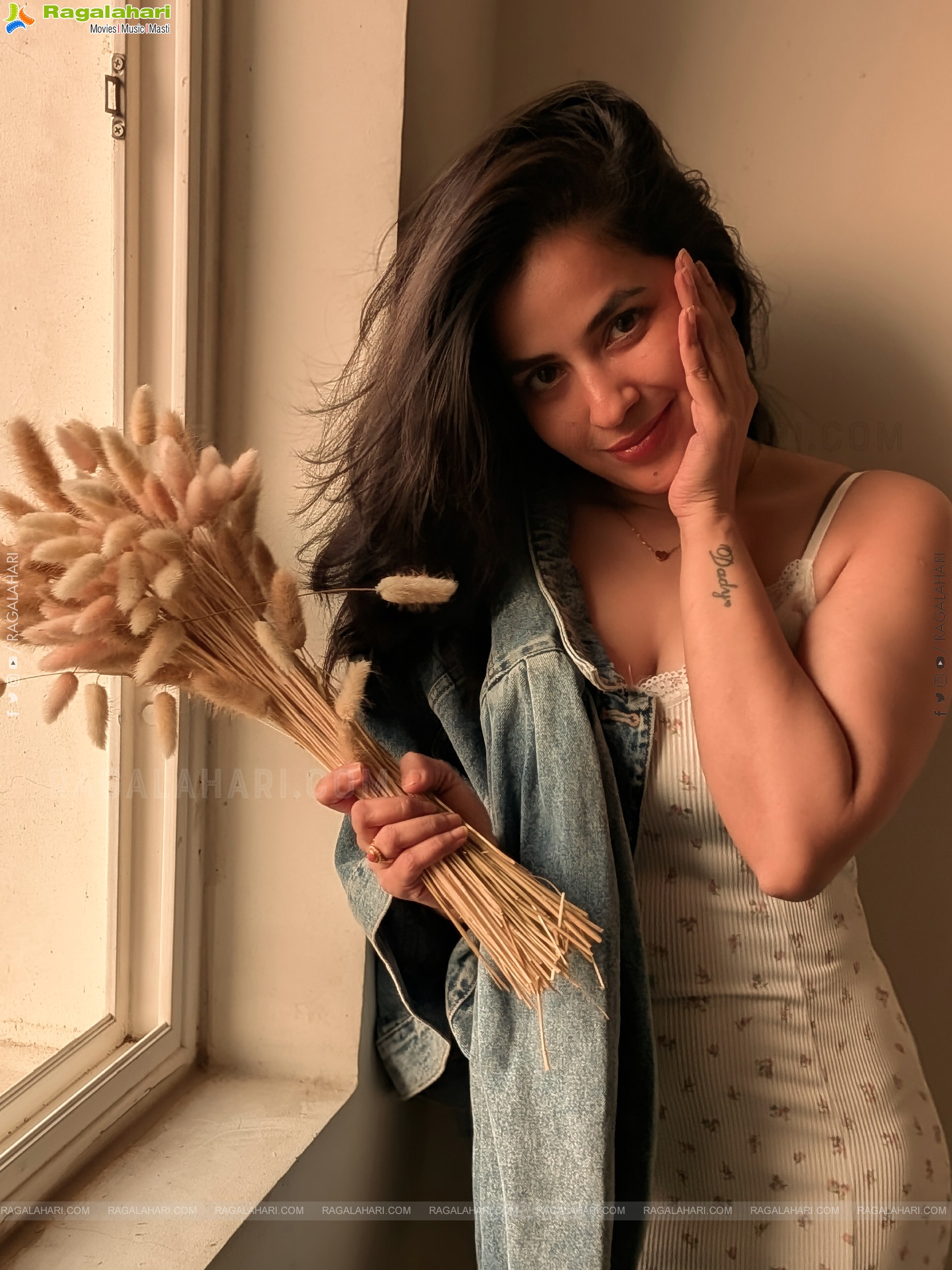 Komalee Prasad Latest Photoshoot Stills, HD Gallery