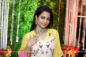 Mounika Dakoju HD Photos