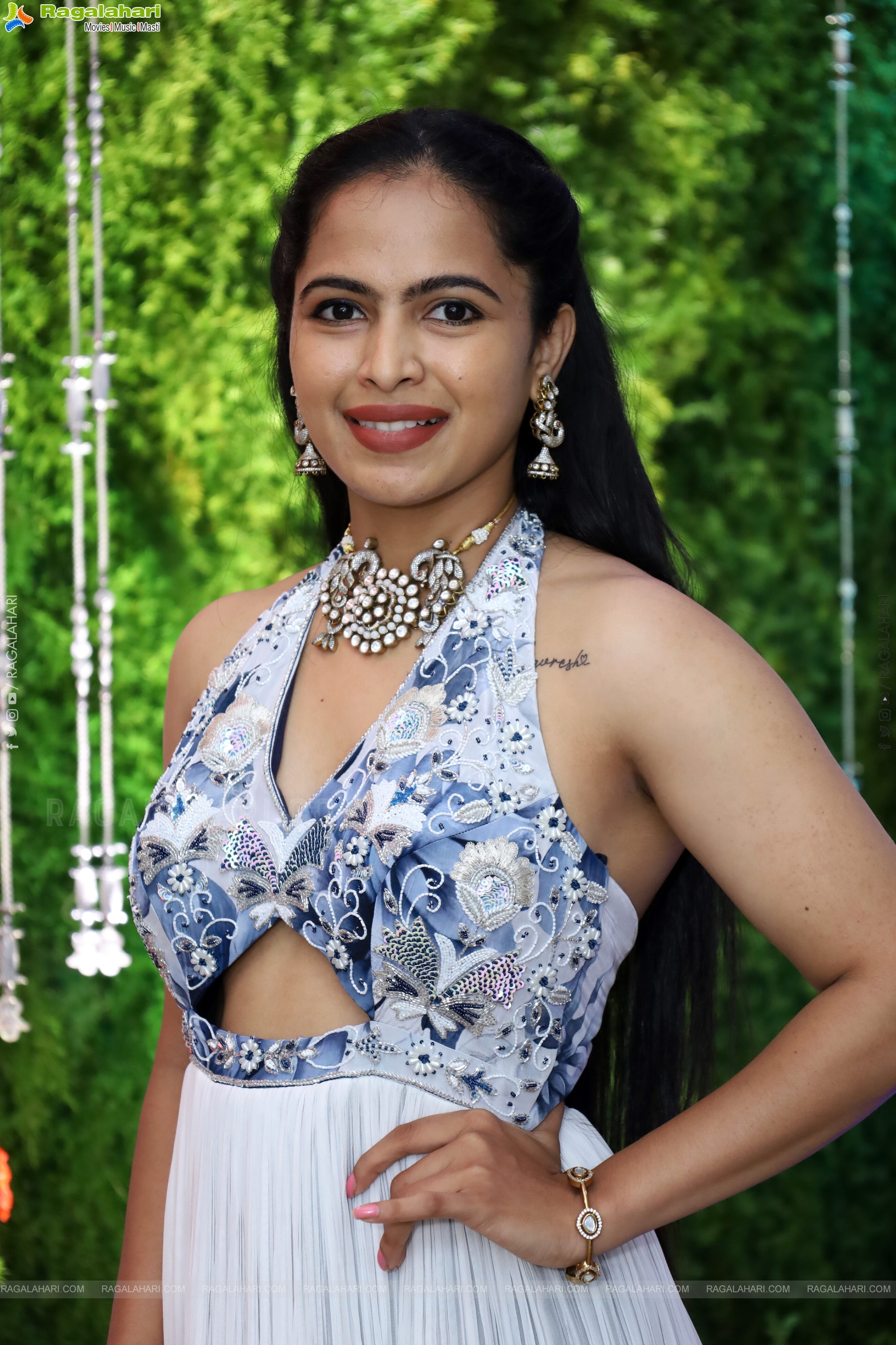 Neha Shukla Latest Photoshoot Stills, HD Gallery