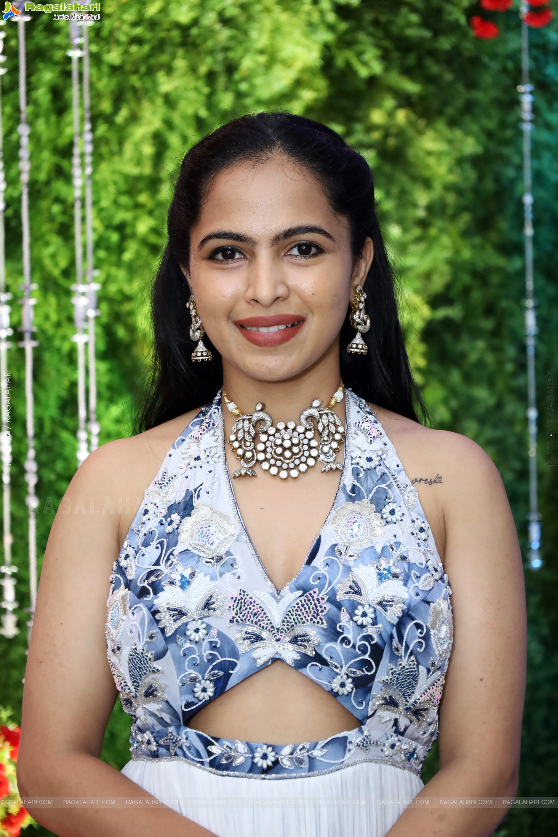 Neha Shukla Latest Photoshoot Stills, HD Gallery