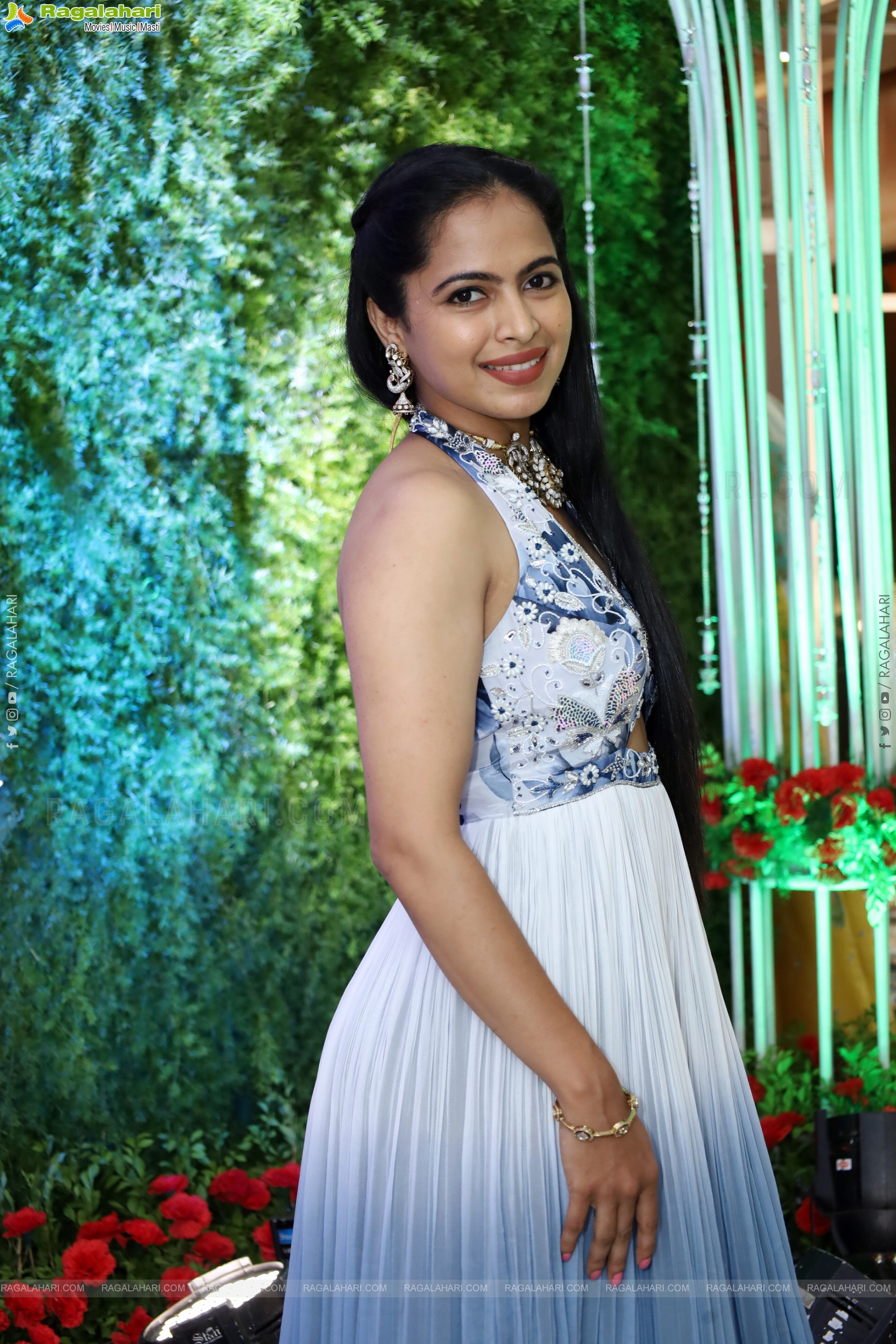 Neha Shukla Latest Photoshoot Stills, HD Gallery