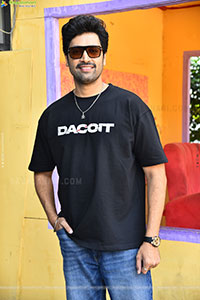 Adivi Sesh at Dacoit Movie Interview, HD Gallery 