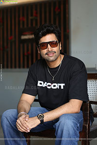 Adivi Sesh at Dacoit Movie Interview, HD Gallery 