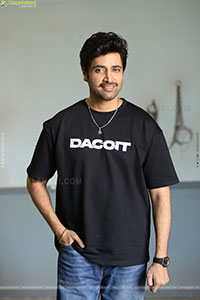 Adivi Sesh at Dacoit Movie Interview, HD Gallery 