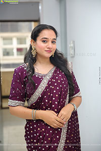 Bhuvaneshwari stills in Traditional Saree, HD Gallery