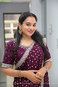 Bhuvaneshwari stills in Traditional Saree, HD Gallery