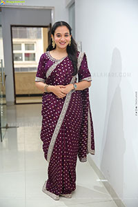 Bhuvaneshwari stills in Traditional Saree, HD Gallery