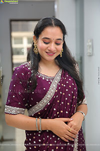 Bhuvaneshwari stills in Traditional Saree, HD Gallery