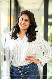 Faria Abdullah at Gaaya Padda Simham Interview, HD Gallery 