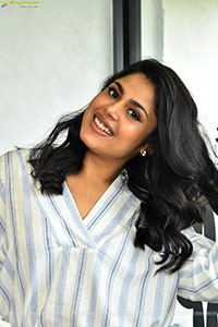 Faria Abdullah at Gaaya Padda Simham Interview, HD Gallery 