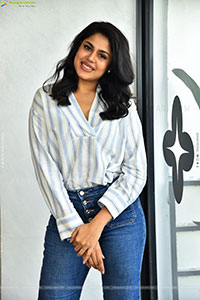 Faria Abdullah at Gaaya Padda Simham Interview, HD Gallery 