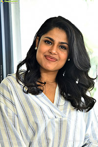 Faria Abdullah at Gaaya Padda Simham Interview, HD Gallery 