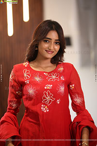Hrithika Srinivas at Vadhala Teaser Event, HD Gallery 