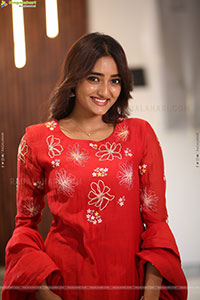 Hrithika Srinivas at Vadhala Teaser Event, HD Gallery 
