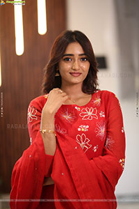 Hrithika Srinivas at Vadhala Teaser Event, HD Gallery 