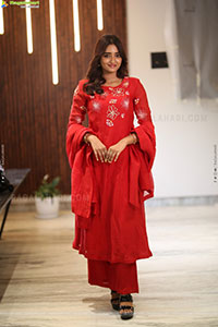 Hrithika Srinivas at Vadhala Teaser Event, HD Gallery 