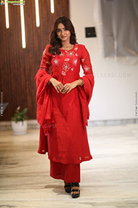 Hrithika Srinivas at Vadhala Teaser Event, HD Gallery 