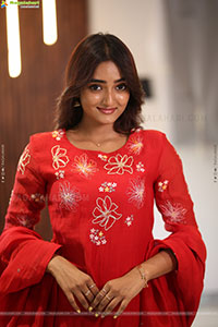 Hrithika Srinivas at Vadhala Teaser Event, HD Gallery 