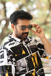 JD Chakravarthy at Gaaya Padda Simham Interview, HD Gallery 
