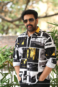 JD Chakravarthy at Gaaya Padda Simham Interview, HD Gallery 