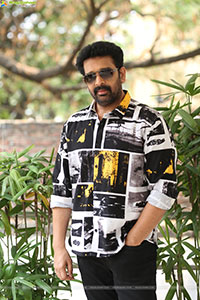 JD Chakravarthy at Gaaya Padda Simham Interview, HD Gallery 