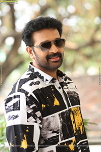 JD Chakravarthy at Gaaya Padda Simham Interview, HD Gallery 