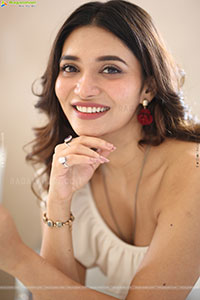 Jenifer Emmanuel Latest Photoshoot Stills, HD Gallery