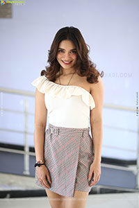 Jenifer Emmanuel Latest Photoshoot Stills, HD Gallery