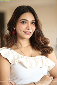 Jenifer Emmanuel Latest Photoshoot Stills, HD Gallery