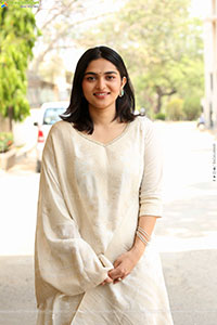 Kayadu Lohar at Palli Chattambi Movie Interview, HD Gallery