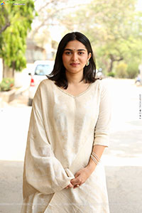 Kayadu Lohar at Palli Chattambi Movie Interview, HD Gallery