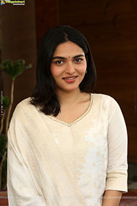 Kayadu Lohar at Palli Chattambi Movie Interview, HD Gallery