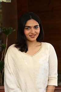 Kayadu Lohar at Palli Chattambi Movie Interview, HD Gallery