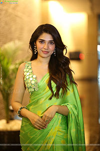 Krithi Shetty at LIK Movie Prerelease Event, HD Gallery