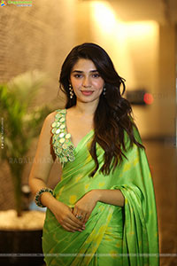 Krithi Shetty at LIK Movie Prerelease Event, HD Gallery