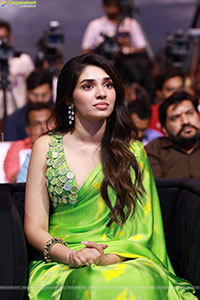 Krithi Shetty at LIK Movie Prerelease Event, HD Gallery