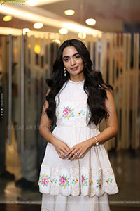 Malavika Nair at Biker Movie Thanks Meet, HD Gallery