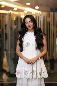 Malavika Nair at Biker Movie Thanks Meet, HD Gallery