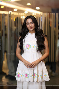 Malavika Nair at Biker Movie Thanks Meet, HD Gallery