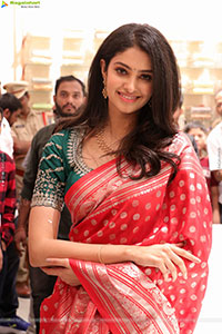 Manasa Varanasi at Anutex Showroom Launch