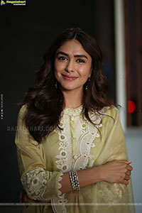 Mrunal Thakur at Dacoit Movie Interview, HD Gallery 