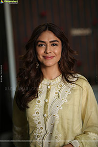 Mrunal Thakur at Dacoit Movie Interview, HD Gallery 