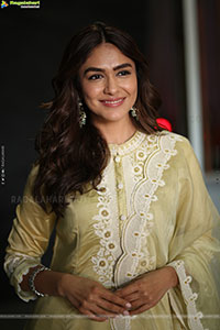 Mrunal Thakur at Dacoit Movie Interview, HD Gallery 