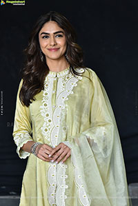 Mrunal Thakur at Dacoit Movie Interview, HD Gallery 