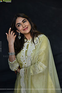 Mrunal Thakur at Dacoit Movie Interview, HD Gallery 