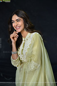 Mrunal Thakur at Dacoit Movie Interview, HD Gallery 