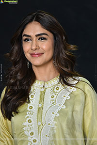 Mrunal Thakur at Dacoit Movie Interview, HD Gallery 