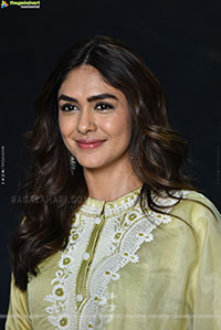 Mrunal Thakur at Dacoit Movie Interview, HD Gallery 